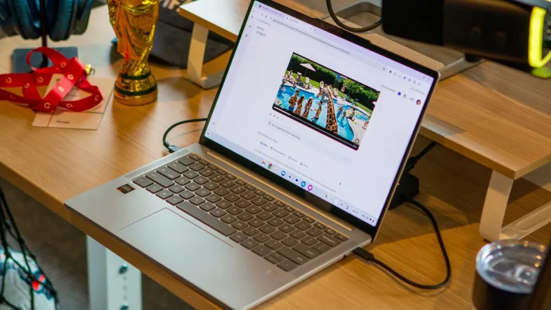 Lenovo Chromebook: MacBook Neo से बेहतर विकल्प, मिल रही है छूट!