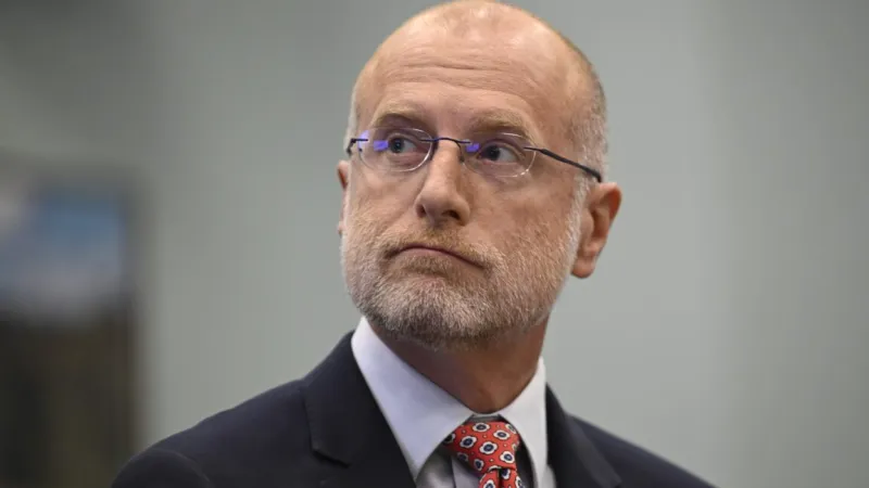 मीडिया कंसोलिडेशन: नेक्सस्टार का टेग्ना का अधिग्रहण, स्वामित्व सीमा का उल्लंघन