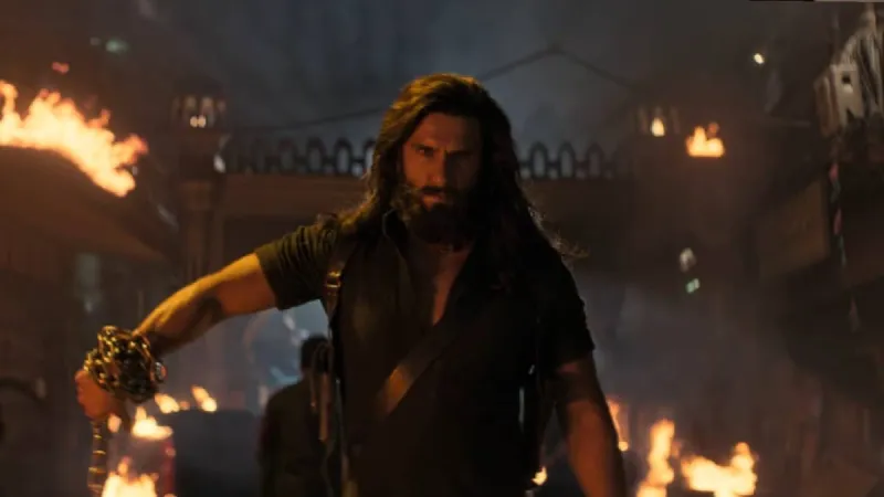 धुरंधर 2: रणवीर सिंह की फिल्म ने बॉक्स ऑफिस पर मचाया धमाल, पहले दिन कमाए ₹43 करोड़!