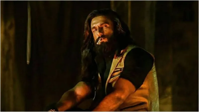 धुरंधर 2: रणवीर सिंह की स्पाई-थ्रिलर में दो पोस्ट-क्रेडिट सीन, फैंस ने कहा - 'स्क्रीन खाली होने तक न जाएं'