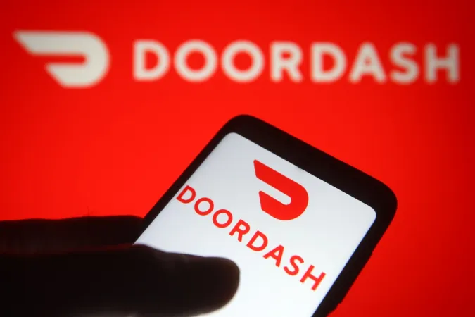 DoorDash का नया ऐप: AI ट्रेनिंग के लिए वीडियो अपलोड करने पर होगी कमाई