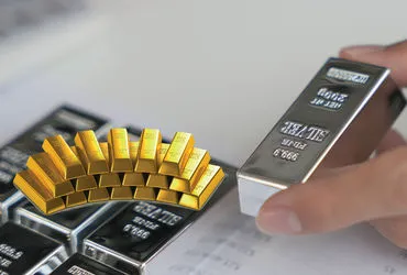 MCX: सोने में ₹5000 और चांदी में ₹16500 की भारी उथल-पुथल, जानिए ताज़ा भाव